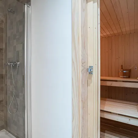 Roof View 5 By Interhome 아파트 에스테포나